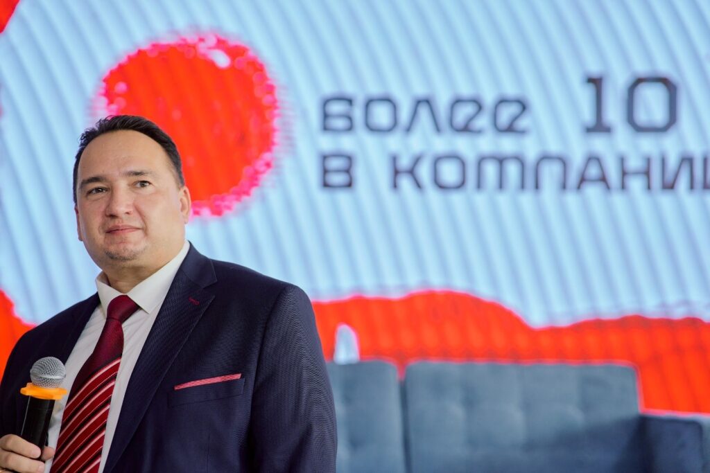 Поздравляем генерального директора АО «НПО «Эшелон» Цирлова Валентина Леонидовича с присвоением высокого звания!